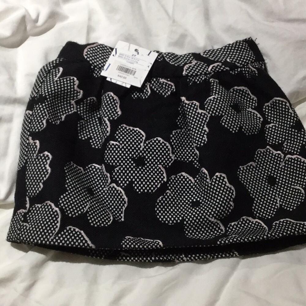 Janie &Jack 2t black flower skirt lined NWT